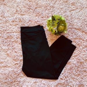 NWOT Black Super Stretch Torrid Jeggings